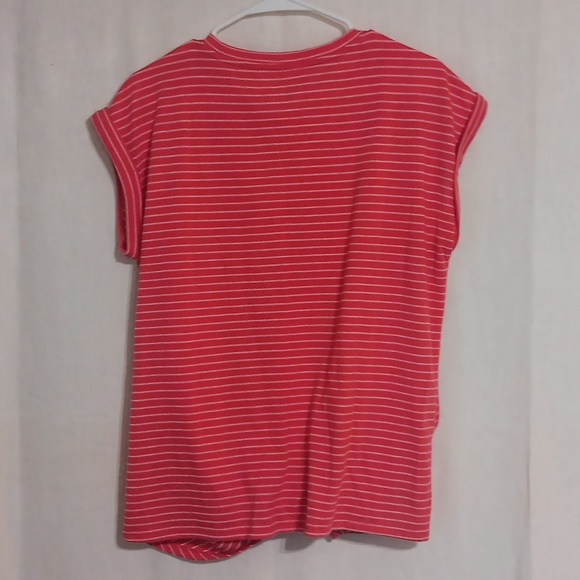 24/7 Maurices Red White Twist Front Short Sleeve Blouse Size Medium - Picture 4 of 4